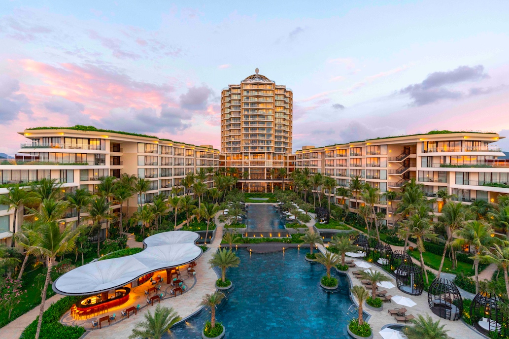 Intercontinental Phu Quoc Long Beach Resort